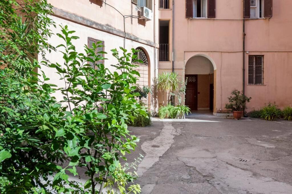 Vlad House, Close The Colosseum Roma Exterior foto